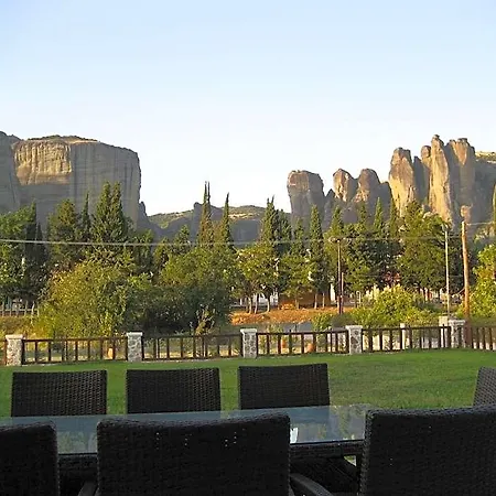 بيت ضيافة Monastiri 4*