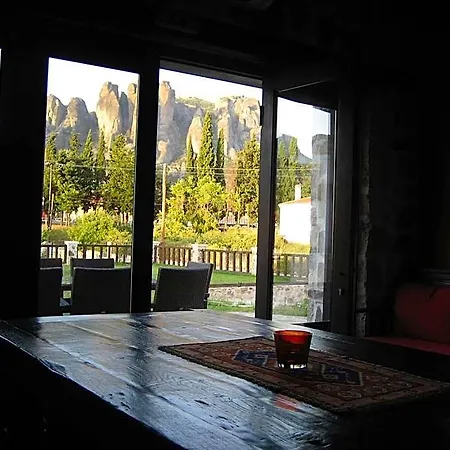 Monastiri بيت ضيافة كالامباكا