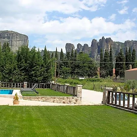 Monastiri بيت ضيافة كالامباكا