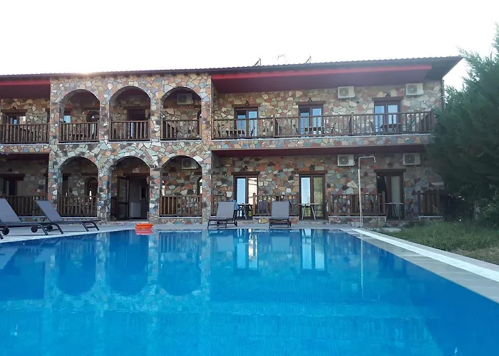 Monastiri Guesthouse 4*